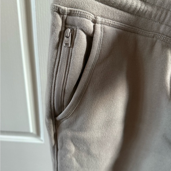 Hollister Joggers - Picture 5 of 7